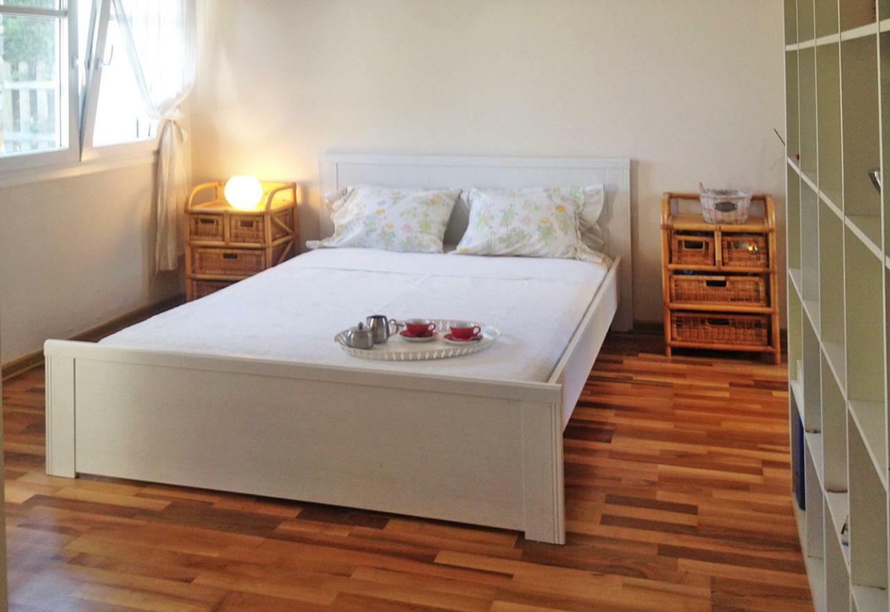Lovely Apartm.Near Airport Kardiá Exteriör bild