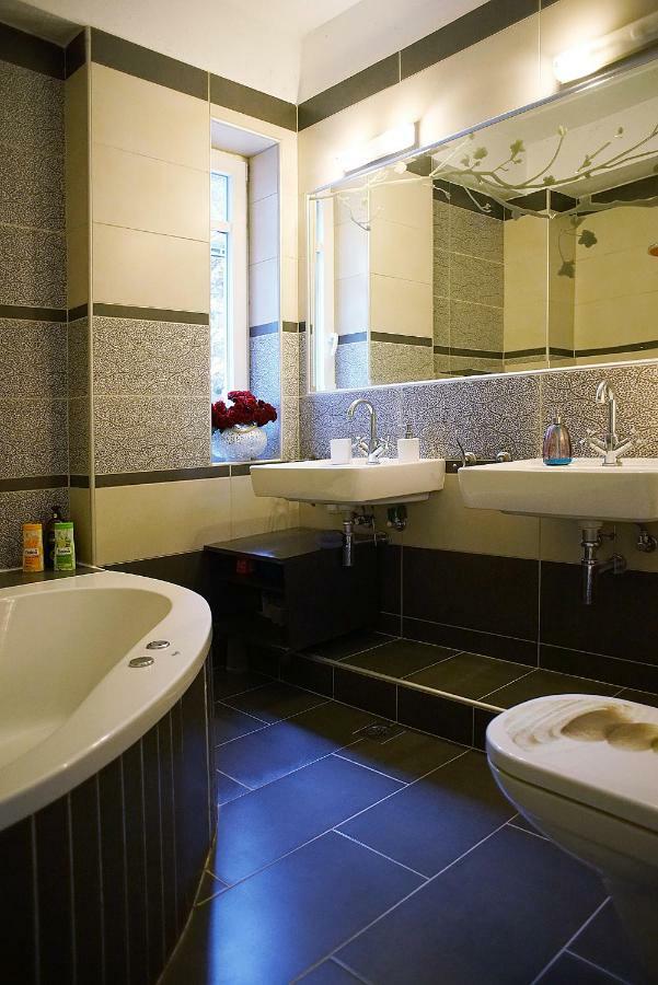 Lovely Apartm.Near Airport Kardiá Exteriör bild